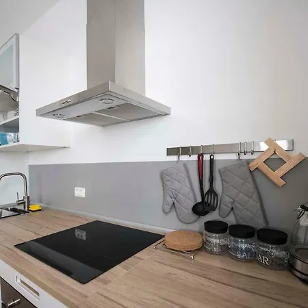 Krona Apartment *